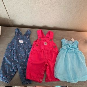 Baby girl outfits, size 0-3 month! 14 total.